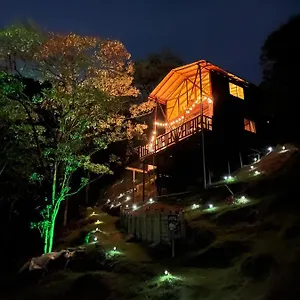 https://bamboo-lodge.colombiamedellinhotels.com